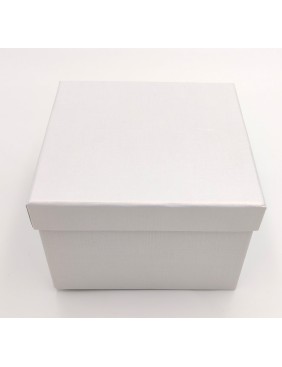 Négyzet alakú fehér doboz, 15 cm