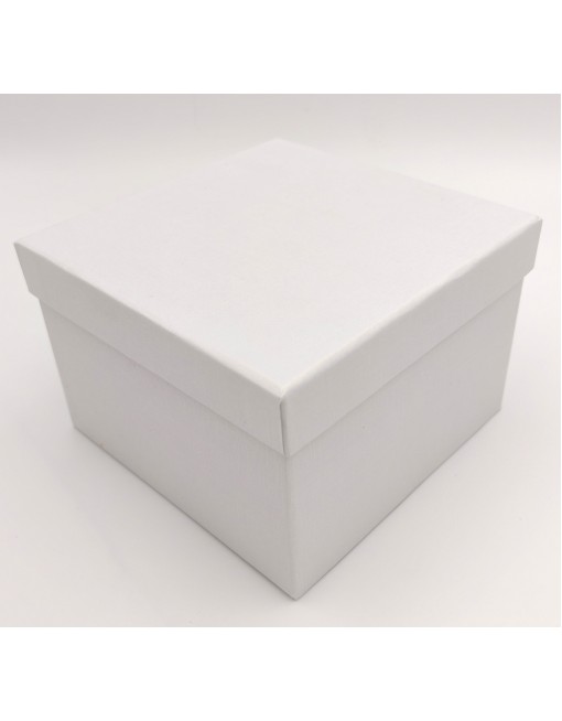 Négyzet alakú fehér doboz, 15 cm