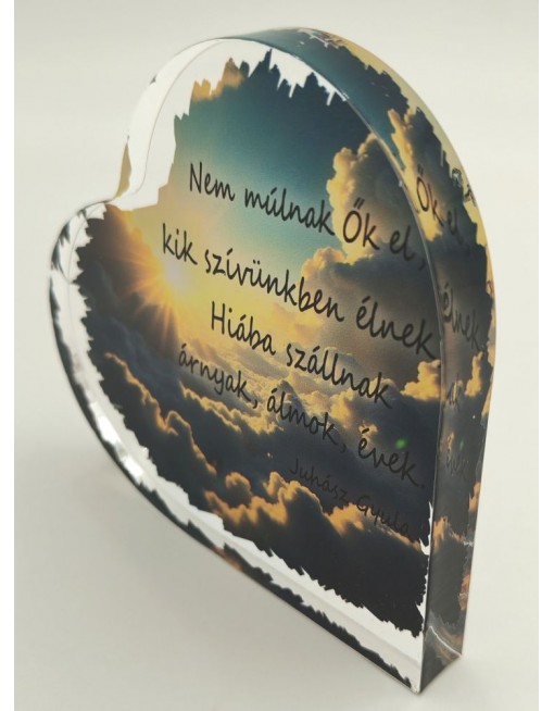 Plexi szív felirattal