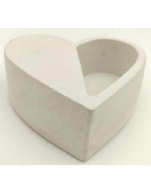 Gipsz-cement kaspó, szív