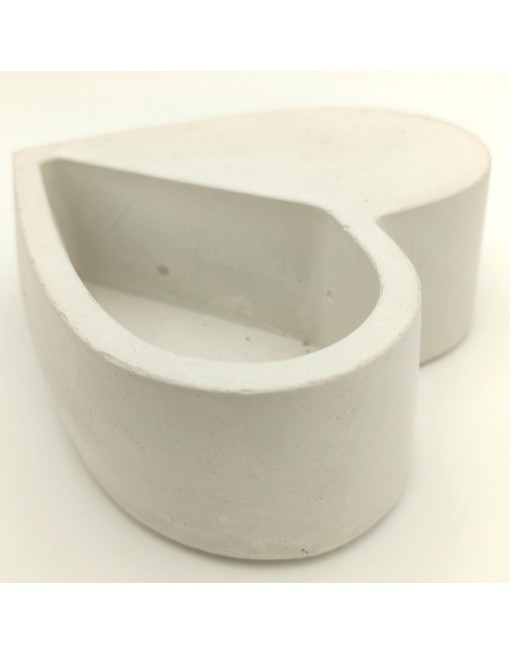 Gipsz-cement kaspó, szív