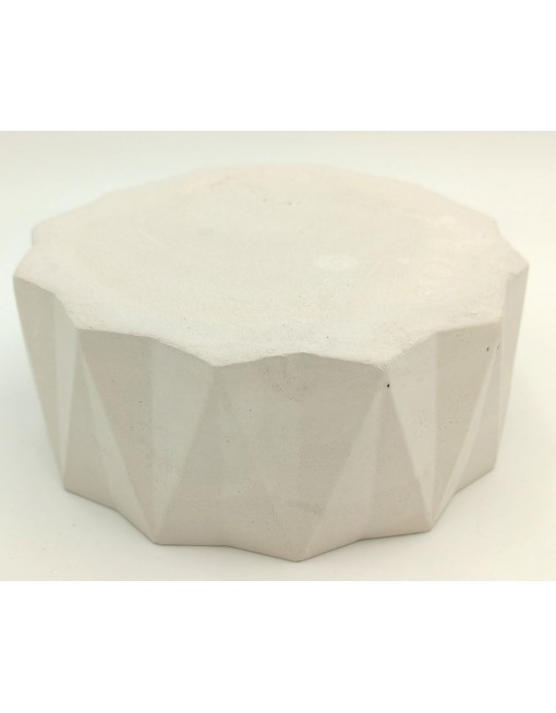 Gipsz-cement kaspó, háromszög minta