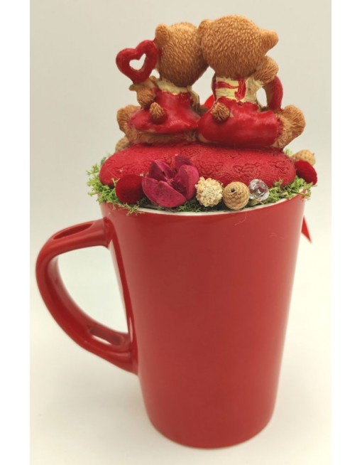 Macipár szíves bögrén 3