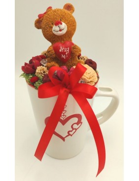 Maci fehér bögrén 1