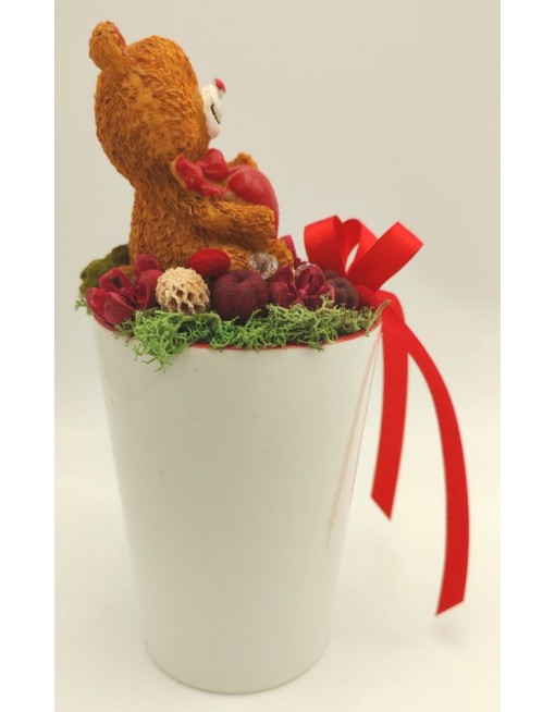 Maci fehér bögrén 4