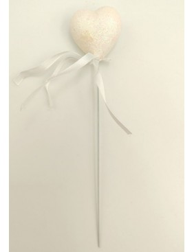 Fehér szív betűző