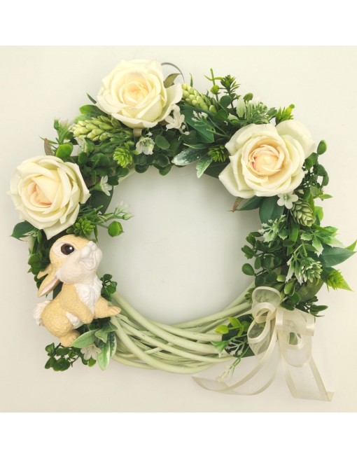 Kopogtató rózsával, nyuszival