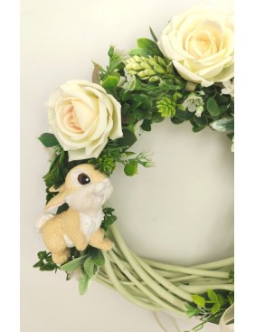 Kopogtató rózsával, nyuszival