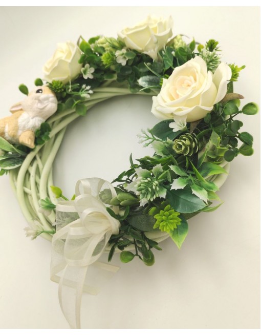 Kopogtató rózsával, nyuszival