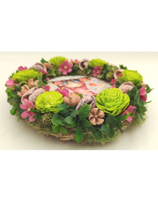 Kopogtató manós táblával