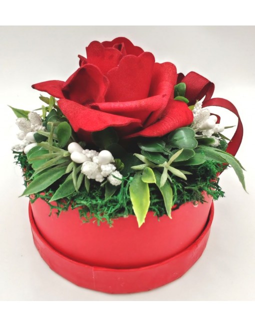 Kicsi box piros rózsával