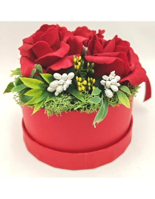 Közepes piros box rózsákkal