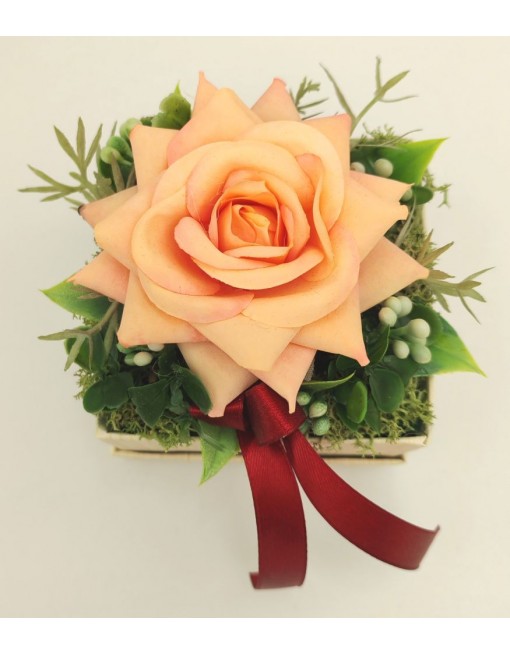 Kis doboz barack rózsával 3